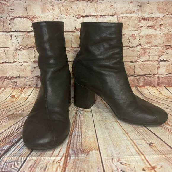 Acne Studios Black Leather Ankle Boots w/ Chunky Heels Size 38 US 8 - Picture 5 of 6